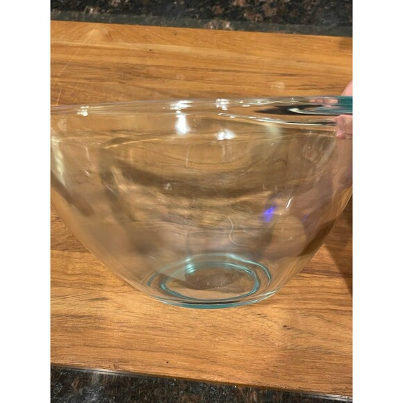 Vintage Pyrex Teal Teardrop Oval Mixing Bowl 2.5QT - Picture 6 of 9